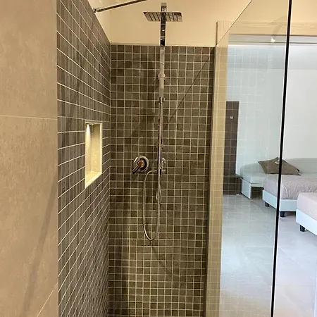 לינה וארוחת בוקר Bertani מודנה