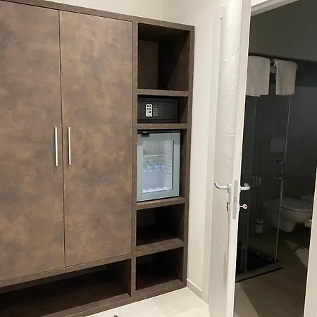 לינה וארוחת בוקר Bertani מודנה