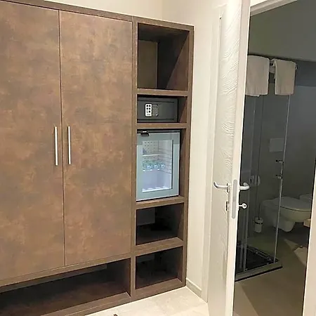 Bertani לינה וארוחת בוקר 4*